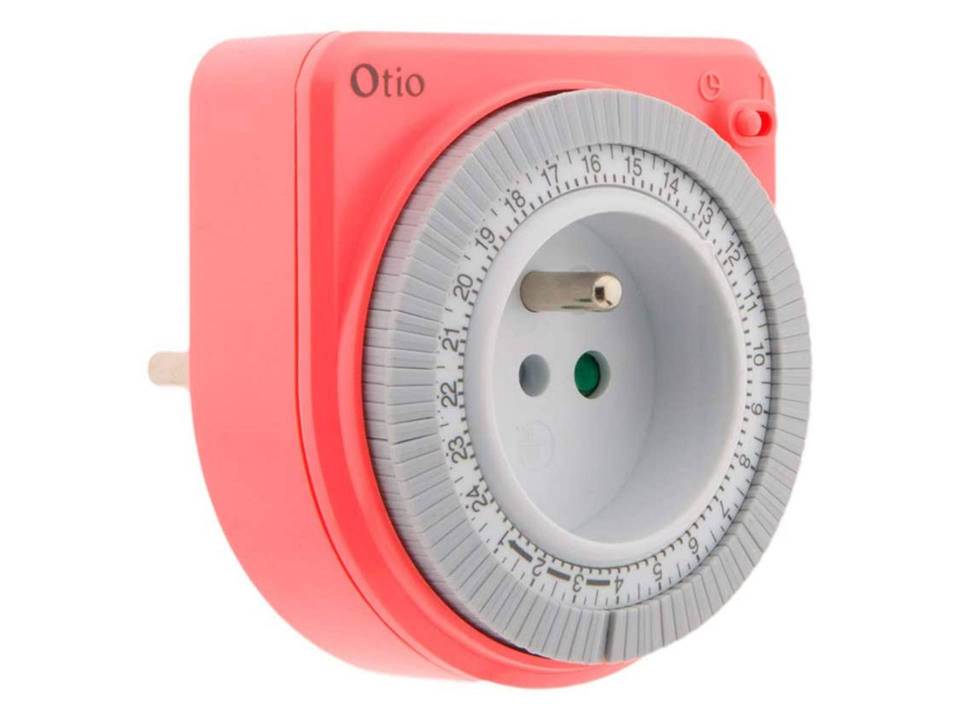 Prise avec minuterie de coupure automatique rose Otio